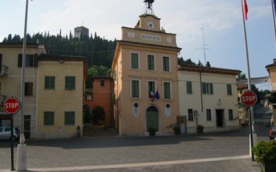 Solferino, botten, schedels en Rode Kruis